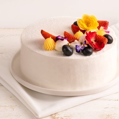 Blueberry Strawberry Chantilly Cake